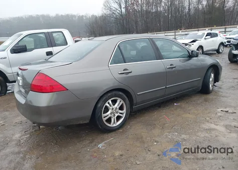 2006 Honda Accord 2.4 Ex из США, поврежденный, VIN 1HGCM56876A177564